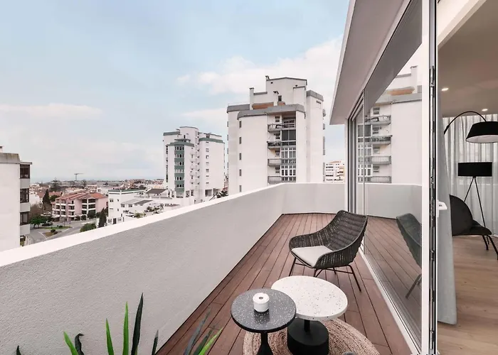 Bay View Penthouse By Olala Homes
